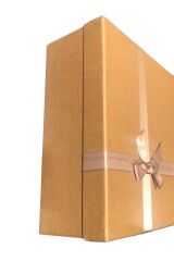 Hediye Kutusu Kurdeleli Kraft 30 Cm En 30 Cm Boy 12 Cm Yükseklik Söz Damat Bohçası